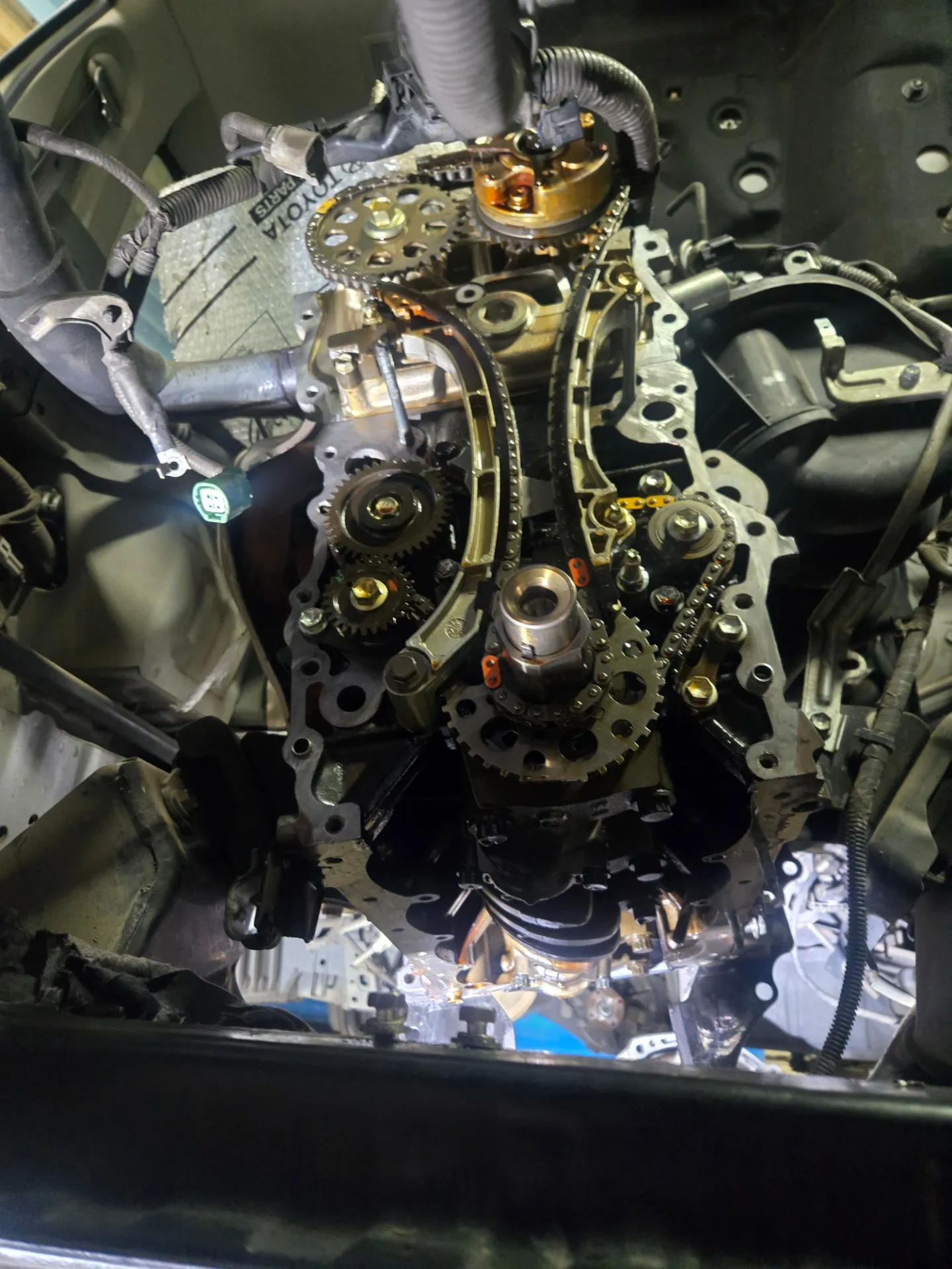 ハイエースオイル漏れ修理